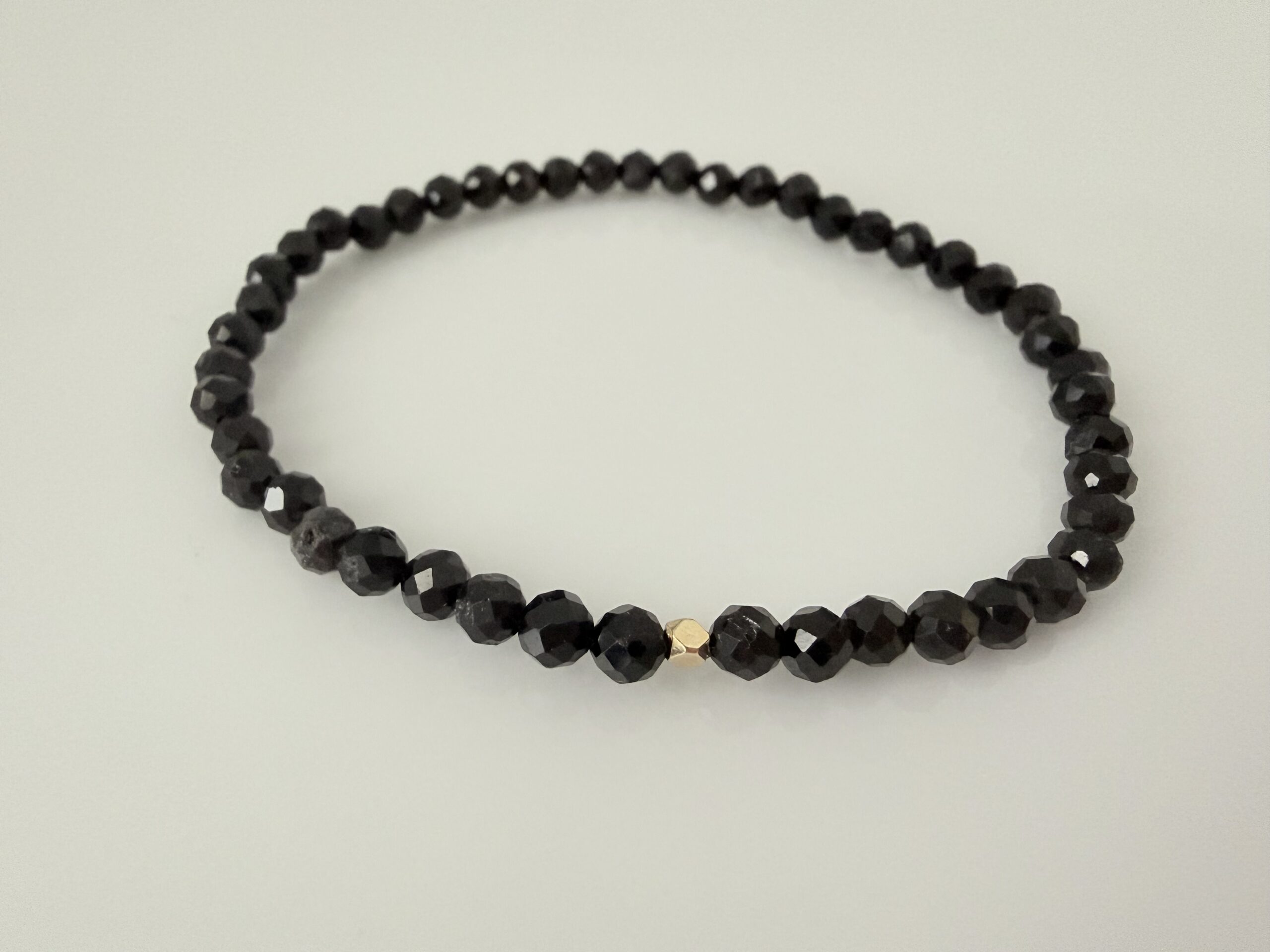 ESPINELA NEGRA FACETADA